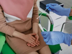 Flujo Amarillo con Olor Cuándo Consultar a un Ginecólogo